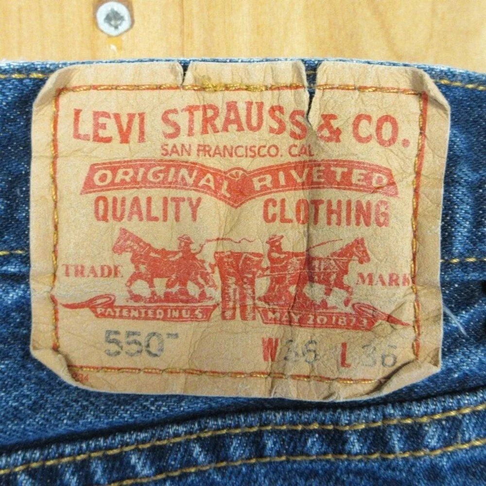 LEVI'S 550 Relaxed Fit VINTAGE Jeans Mens Sz 36x36 Slightly Baggy Y2K Blue Denim